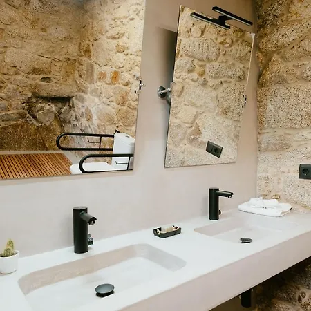 Islow Coliving Bed & Breakfast *