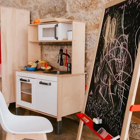 Islow Coliving Bed & Breakfast