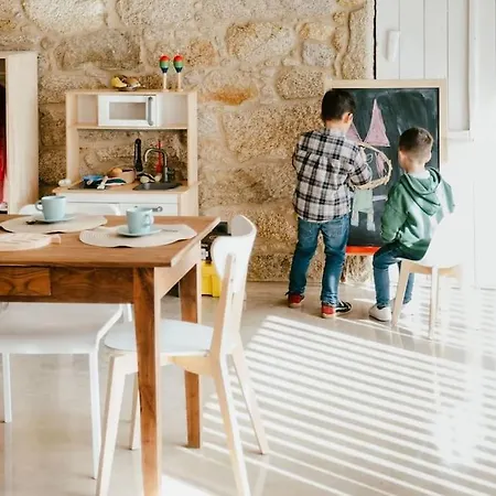 Islow Coliving Bed & Breakfast