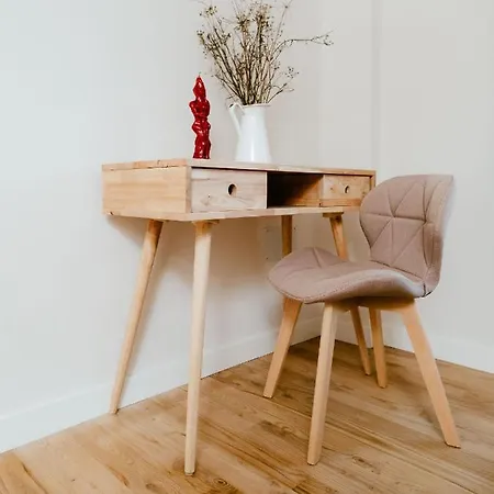 Islow Coliving Bed & Breakfast