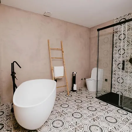 Islow Coliving Bed & Breakfast Laxe